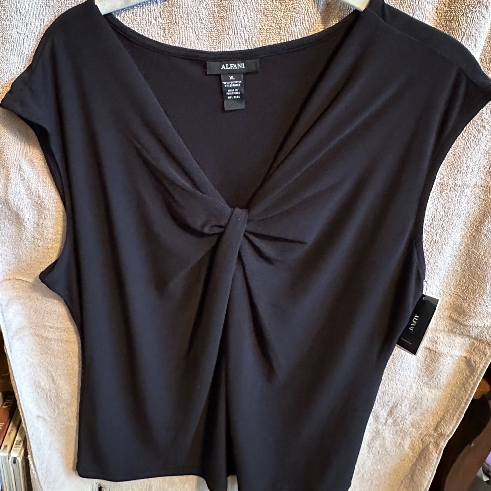 NWT Alfani knotted v neck blouse